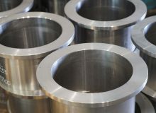 Les Bronzes d'Industrie - Produits moulés par centrifugation - Alliages d'aciers inoxydables - Douille à collerette ébauchée en acier Duplex 1.4470 GX2CrNiMoN22-5-3