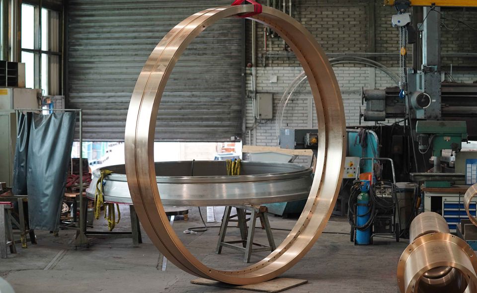 Les Bronzes d'Industrie - Fields of application - Aeronautics - Large sealing ring in bronze or cupro-aluminium CuAl10Ni5Fe5